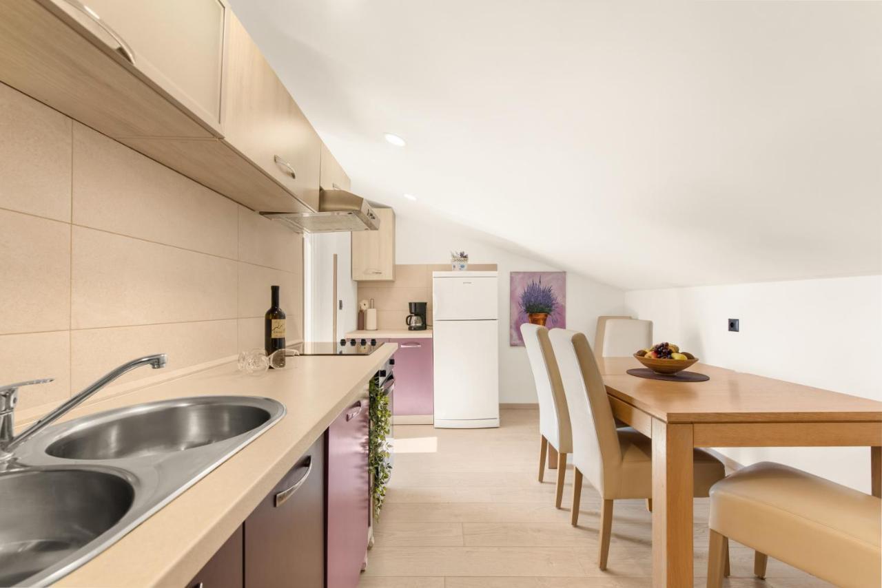 Apartman Dobrec Poreč Exteriör bild