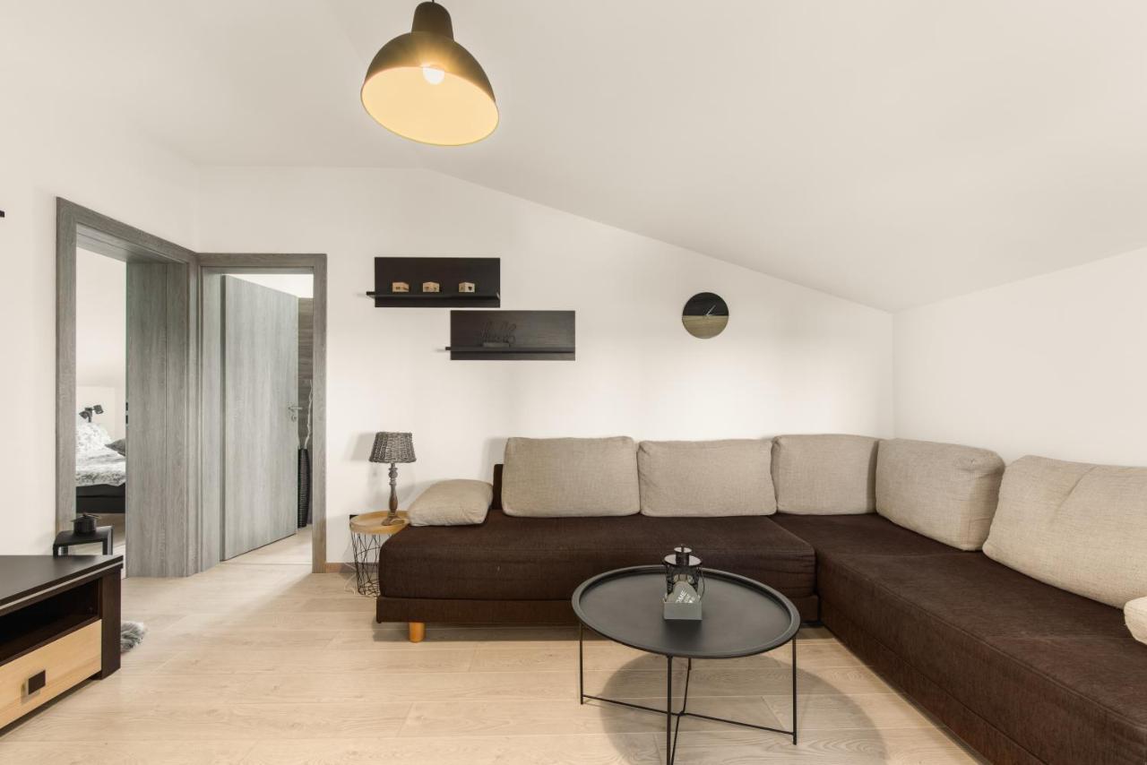 Apartman Dobrec Poreč Exteriör bild